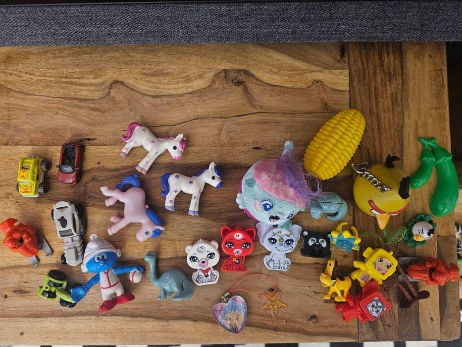 40% taniej PROMOCJA  Zestaw figurek, zabawek kinder, McDonald's