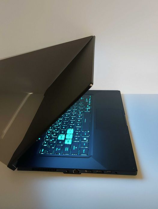 Asus TUF DASH Gaming =15,6" IPS 144Hz= 16GB SSD250GB+SSD500GB