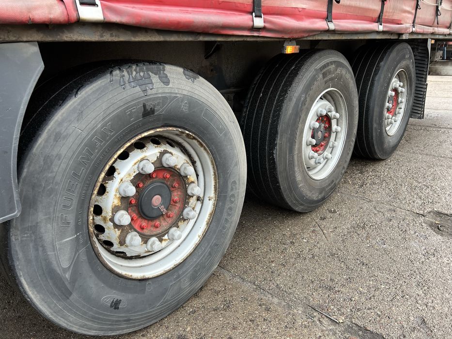 Naczepa Krone firanka podnoszona oś