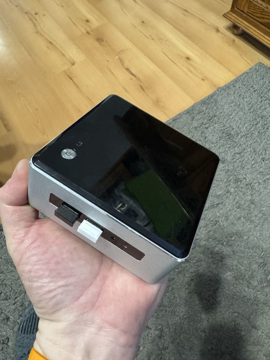 Intel Nuc i3 8 gb ram