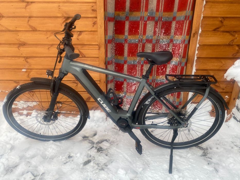Sprzedam rower elektryczny Cube