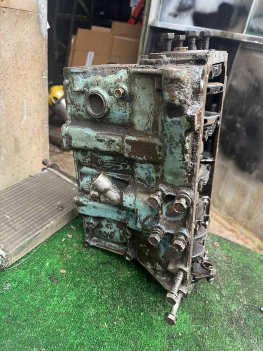 Блок двигуна Ваз 2108 1,3 карб колінвал не стукає взборі