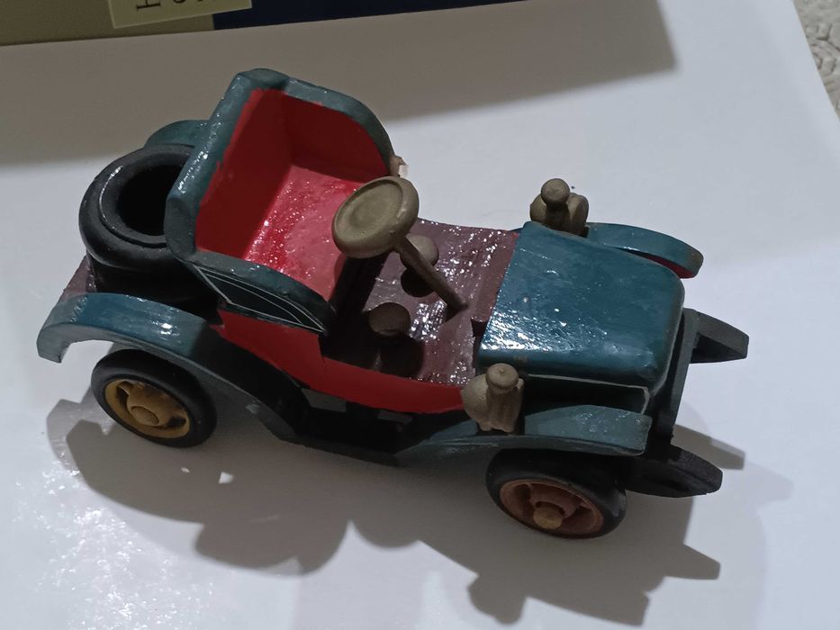 Miniatura Carro Antigo