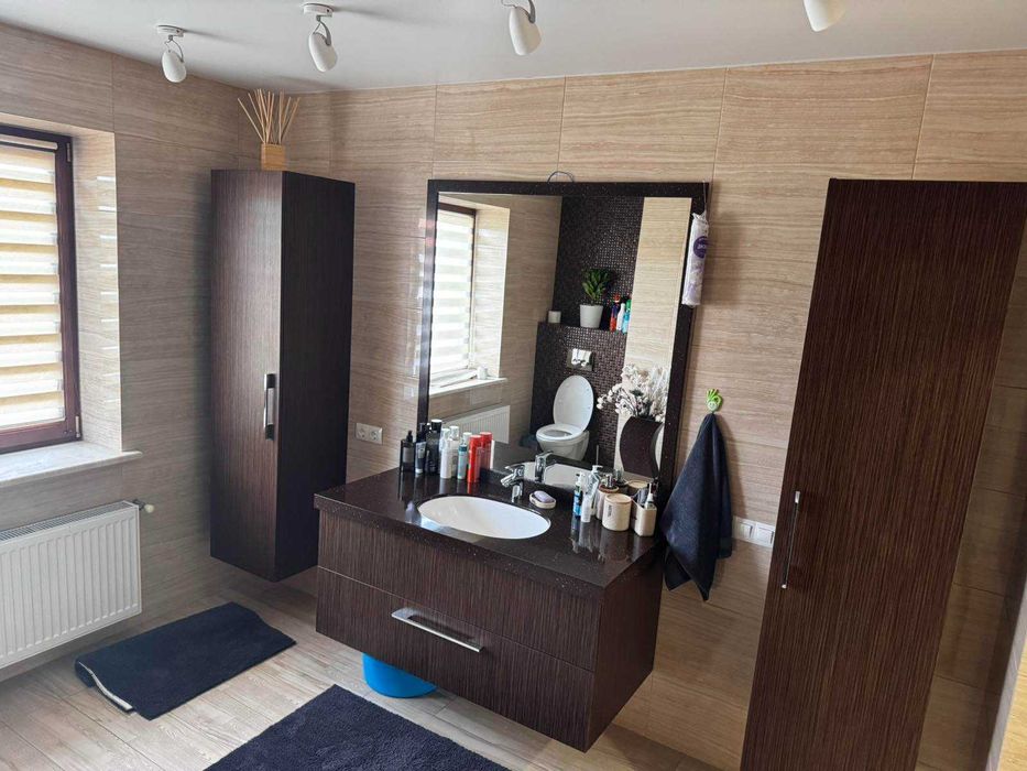 ‼️Браїлки‼️ Цегляний будинок з гарним ремонтом, ландшафт, ТОП локація