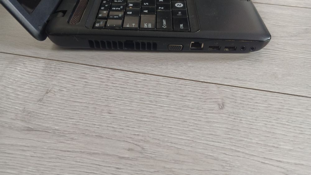Laptop Toshiba bez dysku