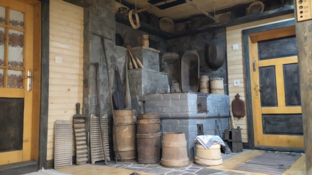 Здається файна хата...