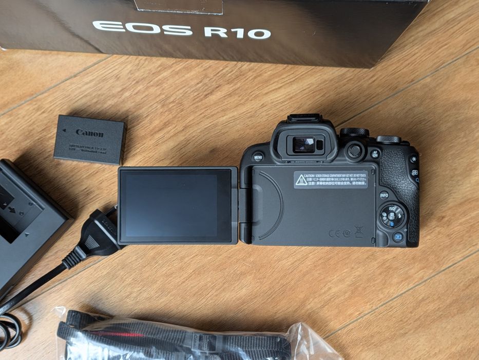Canon R10 nova com garantia até 09/2028