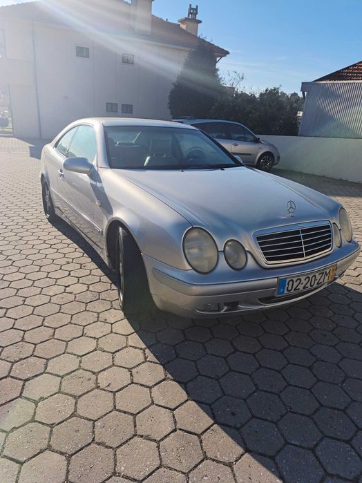 Mercedes-Benz CLK 230