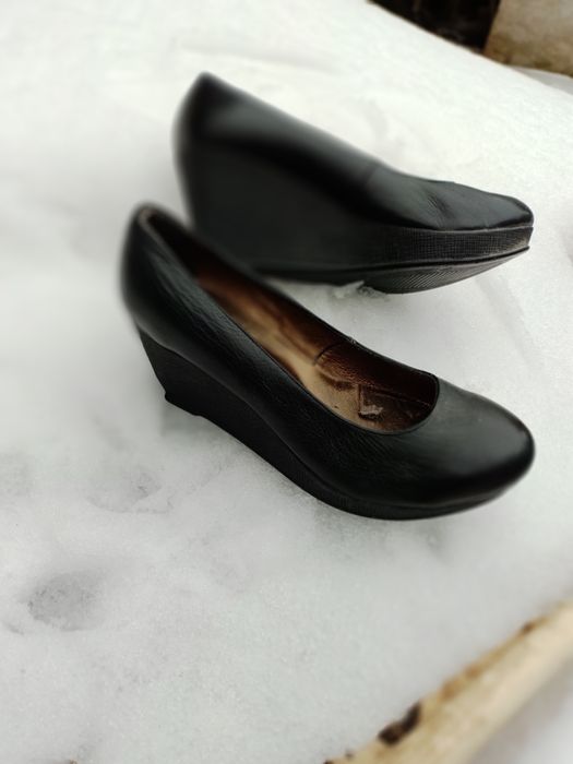 Туфлі 37р кожані