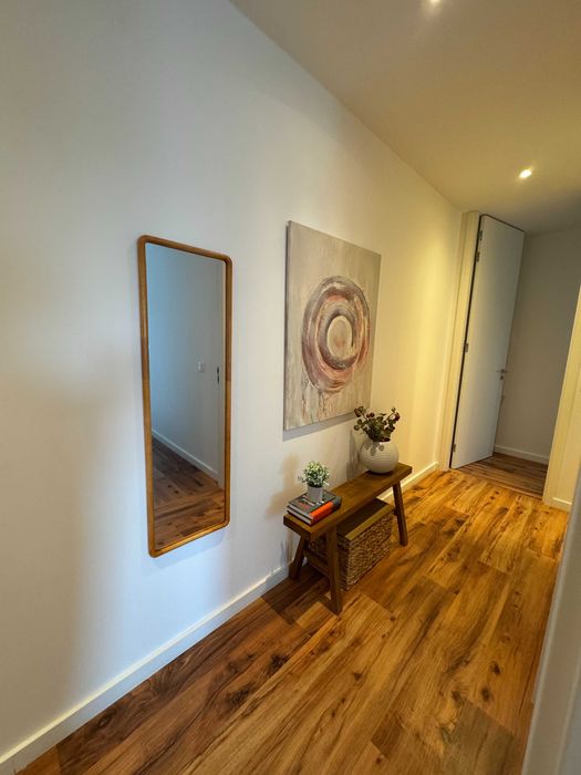 Arrendo quarto em apartamento novo com vista Tejo