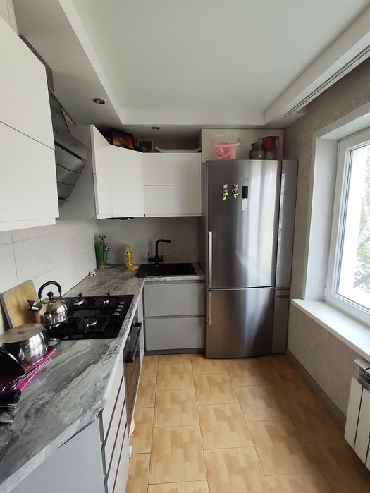 Продам 2-комнатную квартиру с ремонтом в Хортицком районе (ул. 14 Октября)