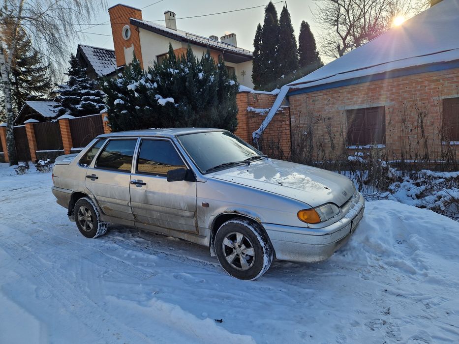 Авто в робочому чтані газ бензин