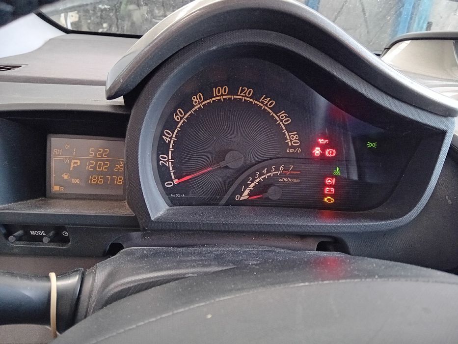 Quadrante / painel de instrumentos TOYOTA iQ (_J1_)
