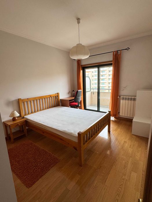 Quarto individual junto ao Amial/ Colégio Luso Francês