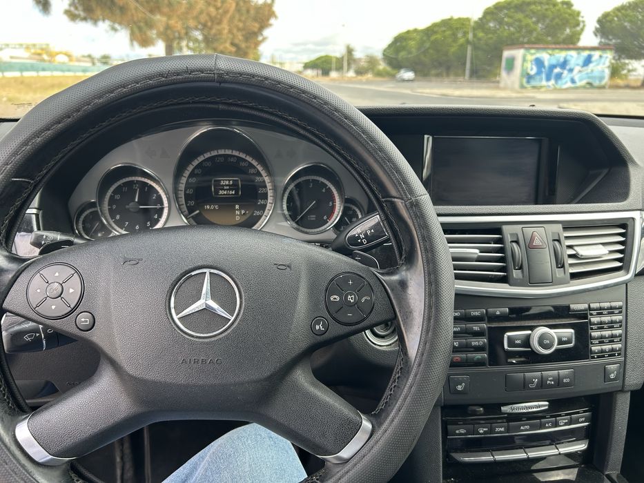 Mercedes E220 ano 2012