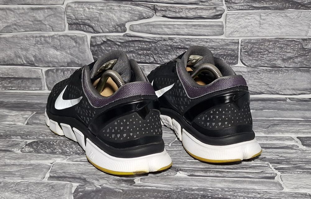 43р. Кросівки Nike Free Trainer 7.0