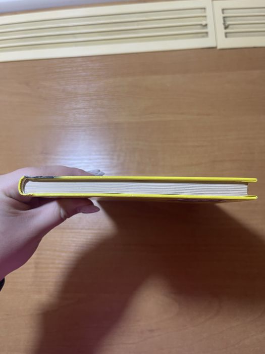 Продам книгу “Агата Містері”, 5 частина