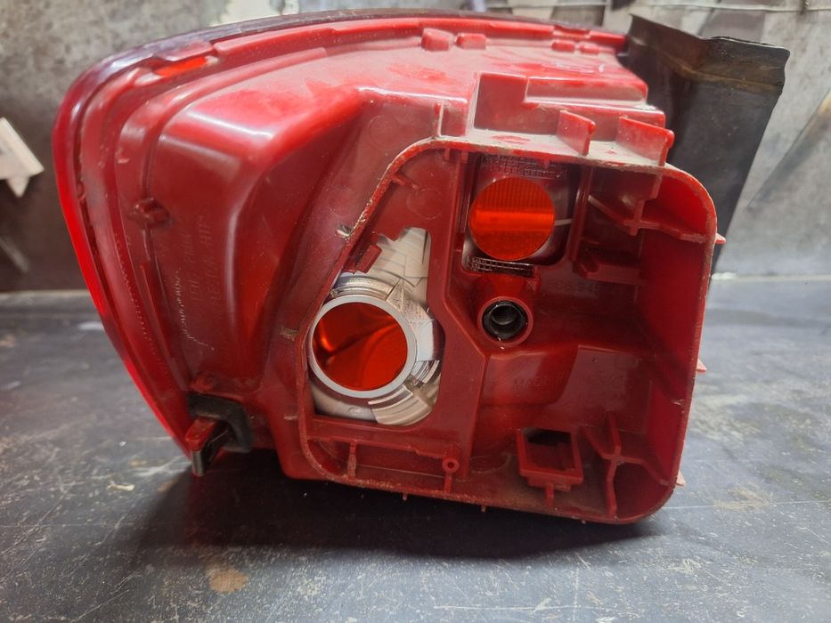 Задні ліхтарі VW Jetta 6