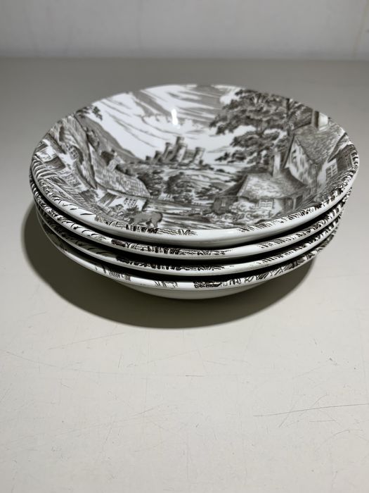 Porcelana Inglesa - pratos