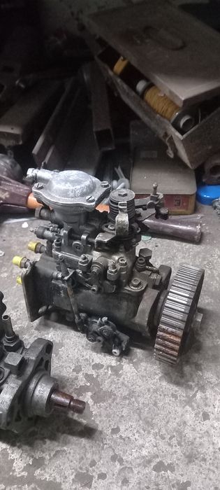Pompa wtryskowa vw 1.9 tdi  mercedes sprinter cdi
