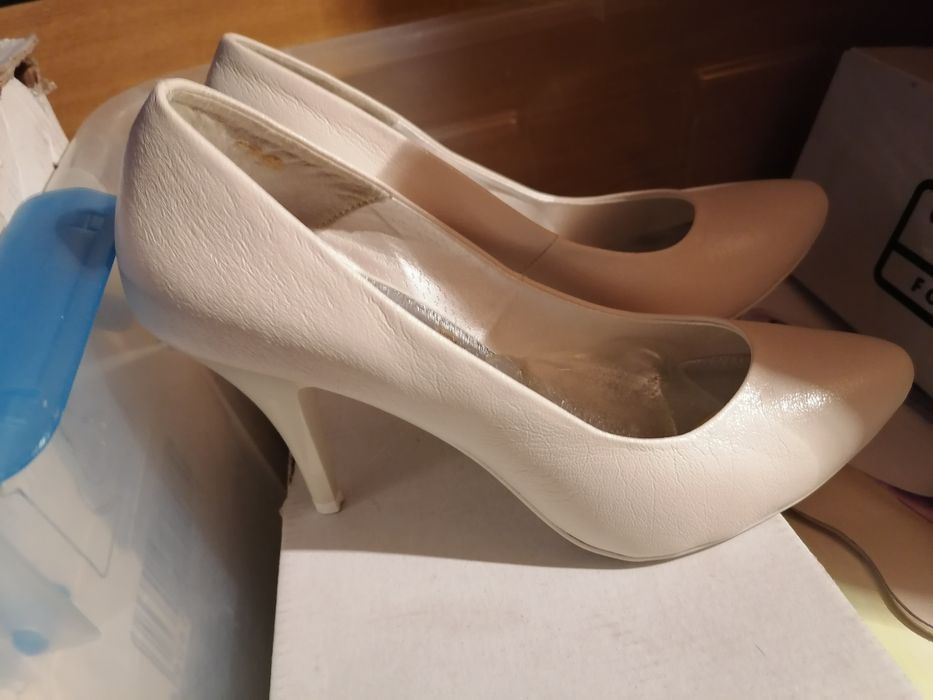 Suknia ślubna w niskiej cenie