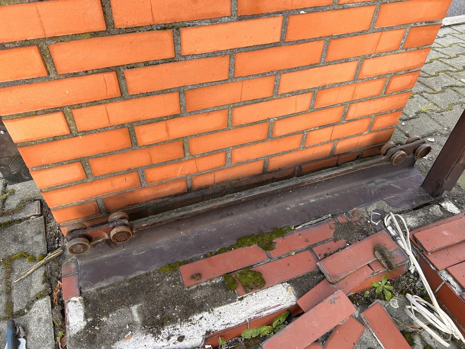 Brama przesuwna solidna