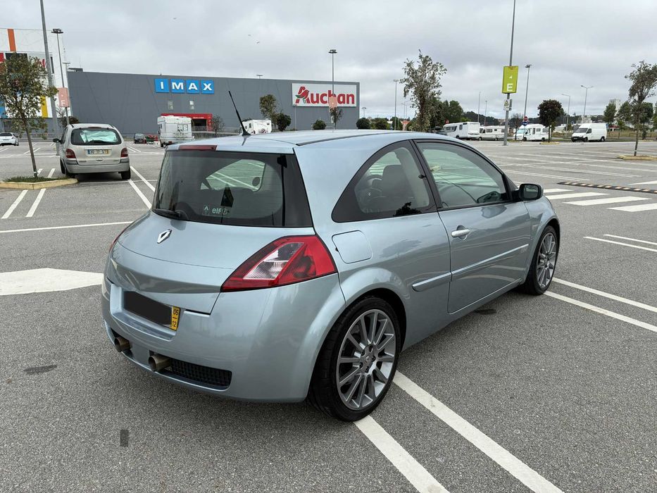 Renault Megane II RS 225
