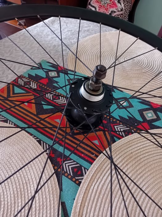 Roda fixed gear / single speed - 40mm perfil (COMO NOVA)