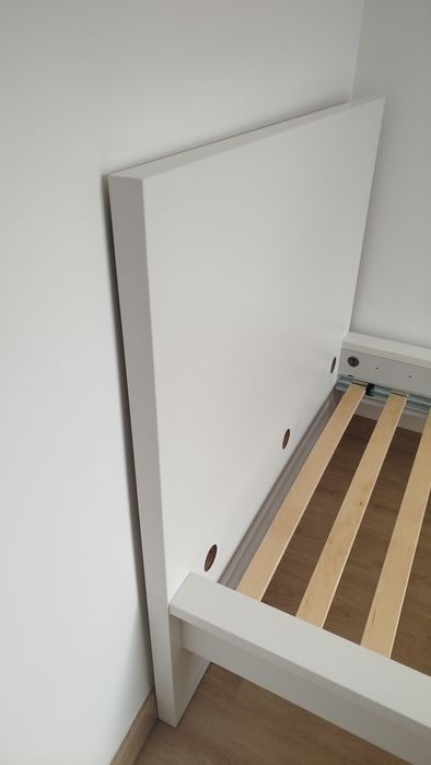 Cama IKEA com estrado