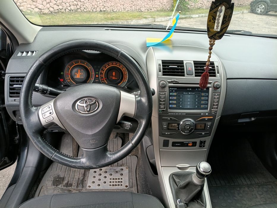 Продам TOYOTA Corolla 1.6 газ бензин