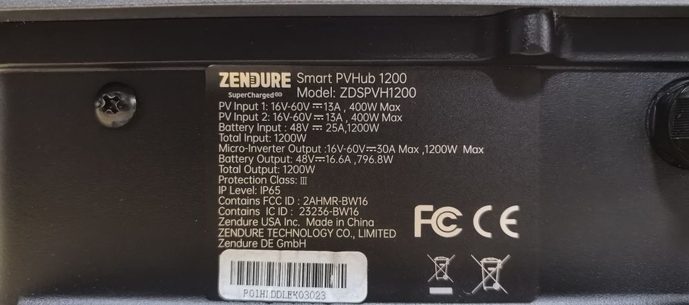 Контролер для сонячних панелей Zendure SuperCharged Hub1200