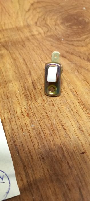 wyłącznik światła drzwi oryginalny fiat 126p