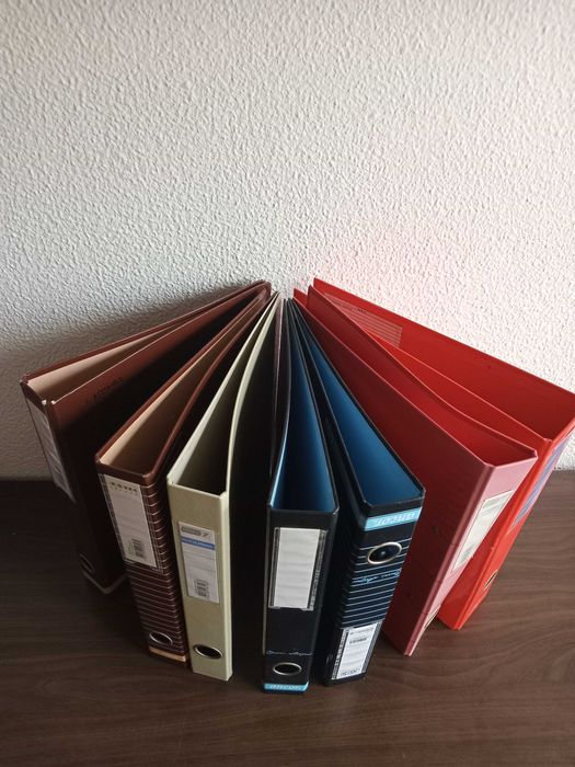 Dou pastas/dossiers lombada média e larga