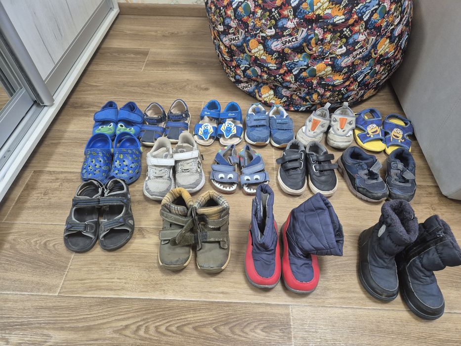Віддам даром взуття на хлопчика