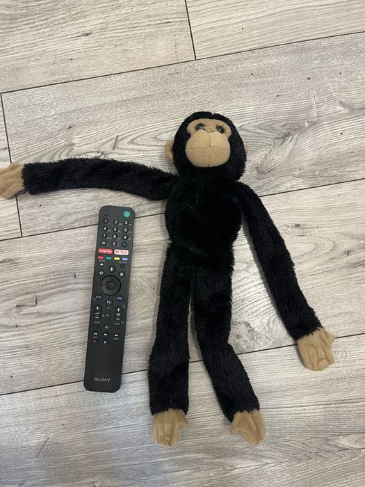 Małpa pluszak wisząca