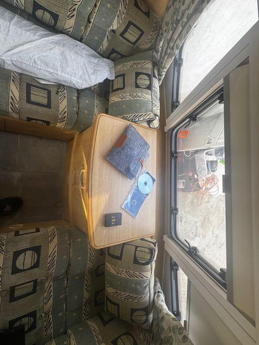 Caravana Lunar quasar 525 com Avancado  grande e motor com telecomando