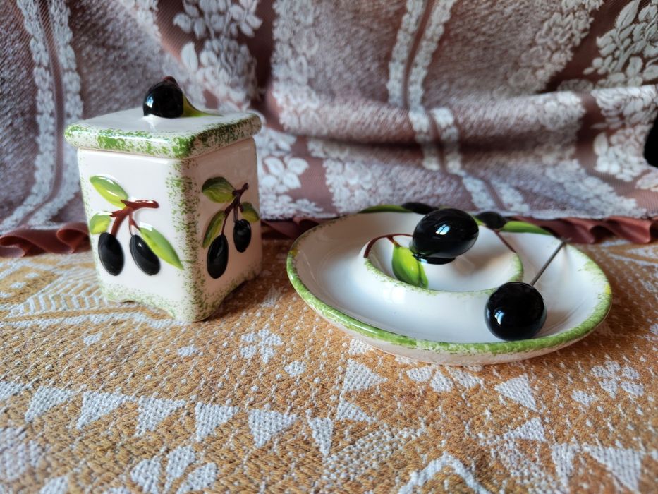 Набір під маслини та оливки кераміка