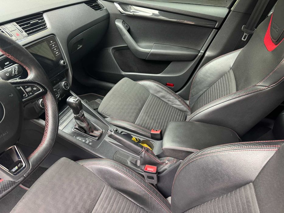 Продам автомобіль Skoda Octavia VRS 2.0