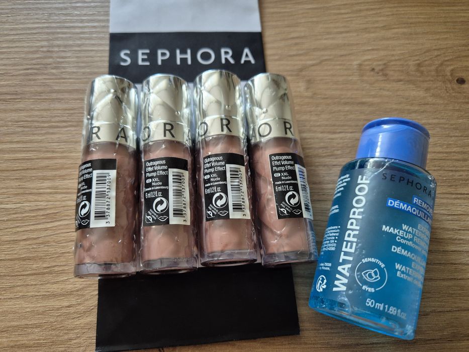4 błyszczyki w folii! SEPHORA Outrageous Effet Volume 4 x 6 ml kol. naturalny XXL Nude