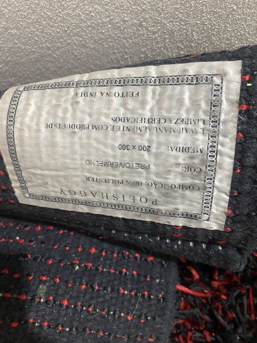 Tapete de sala usado, em bom estado