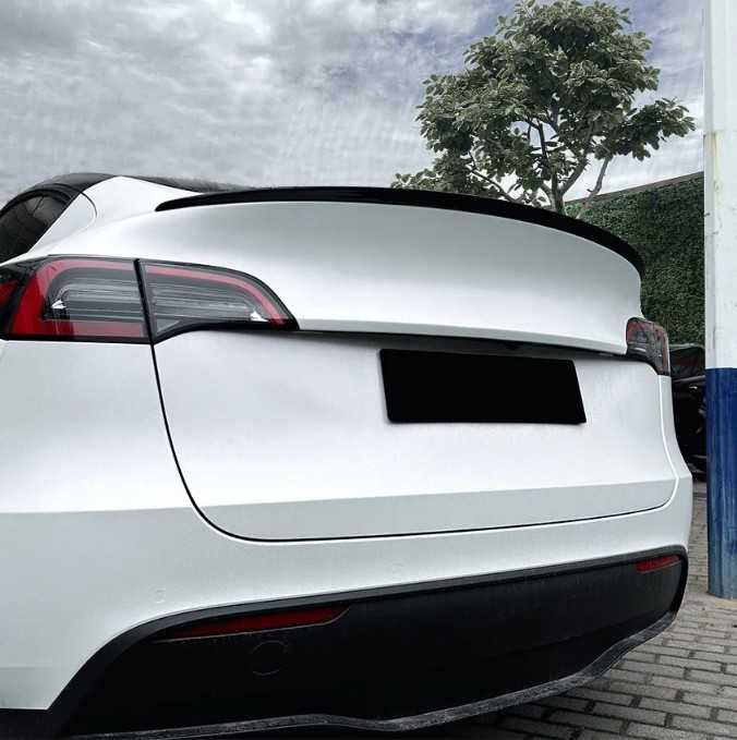 Spoiler aileron lip mala preto brilhante Tesla Model 3 e Model Y