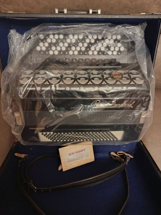 Баян Роял Стандард Романс.