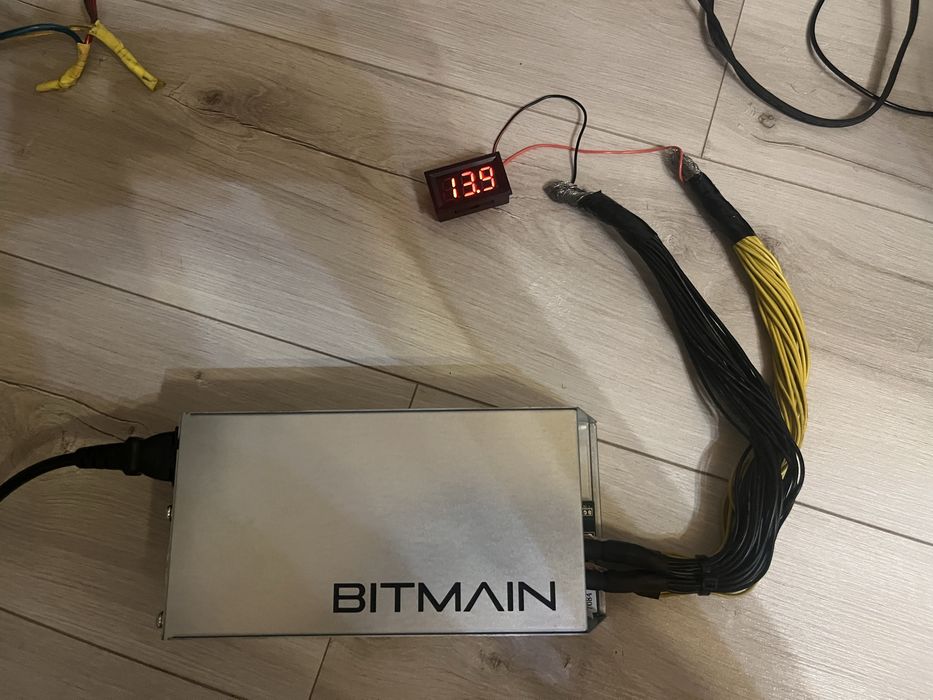 Блок питания 13.9В 133А для домашнего автозвука (мощный)