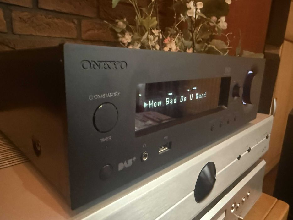 Onkyo R-N855 - sieciowy amplituner stereo
