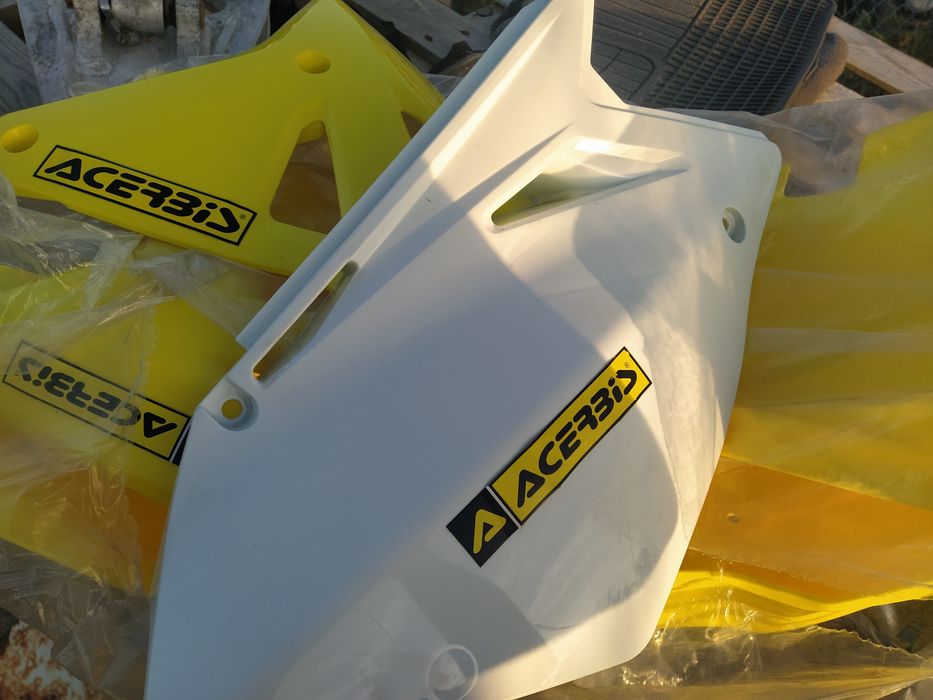 Plásticos 2007 RMz 450