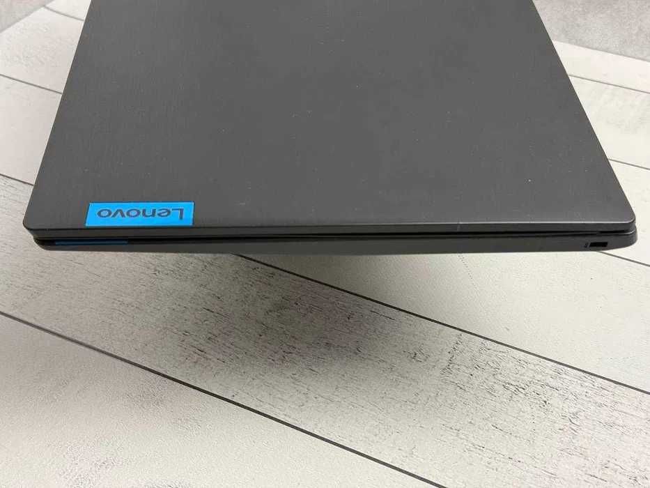 Lenovo L340-15IRH I5-9300H 16ram DDR4 ssd 256 GTX 1650 4gb