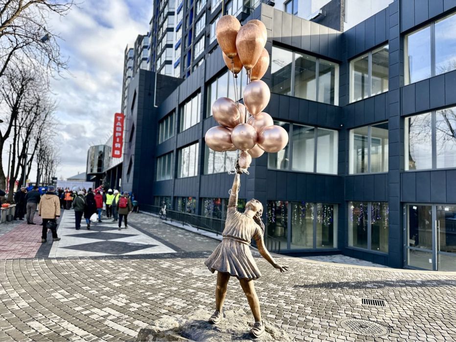 Продам комерційне приміщення в ТРЦ Княгинин