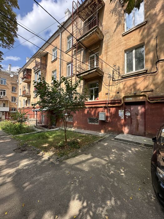 Продам 2х кім.кв. в центрі міста в р-ні Площі