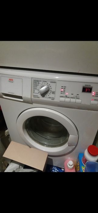 Porta maquina lavar roupa AEG