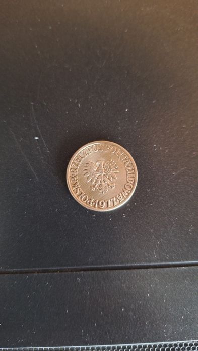 moneta pięć  złotych z 1977 rok